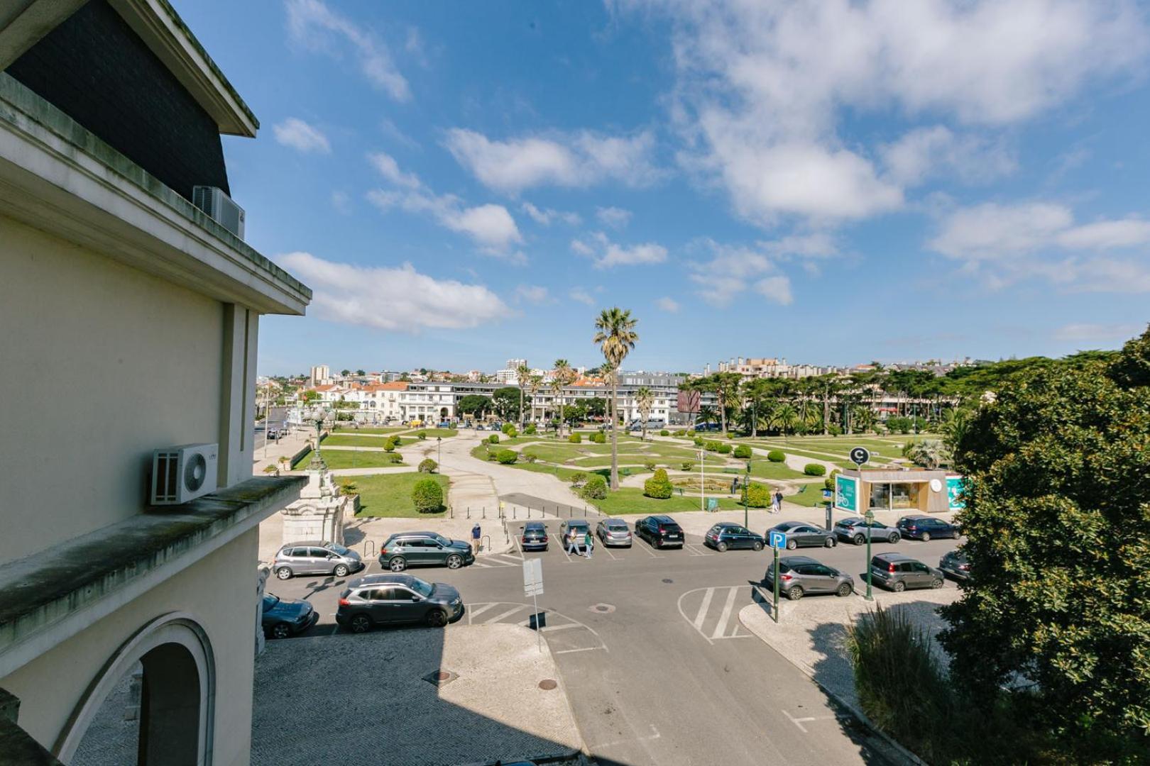 Rent4Rest Estoril Beachfront Apartments Buitenkant foto